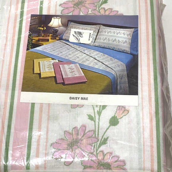 Vintage NOS Flat Sheet Dantrel No Iron Daisy Mae Pink Double Size Floral NEW - Picture 2 of 7